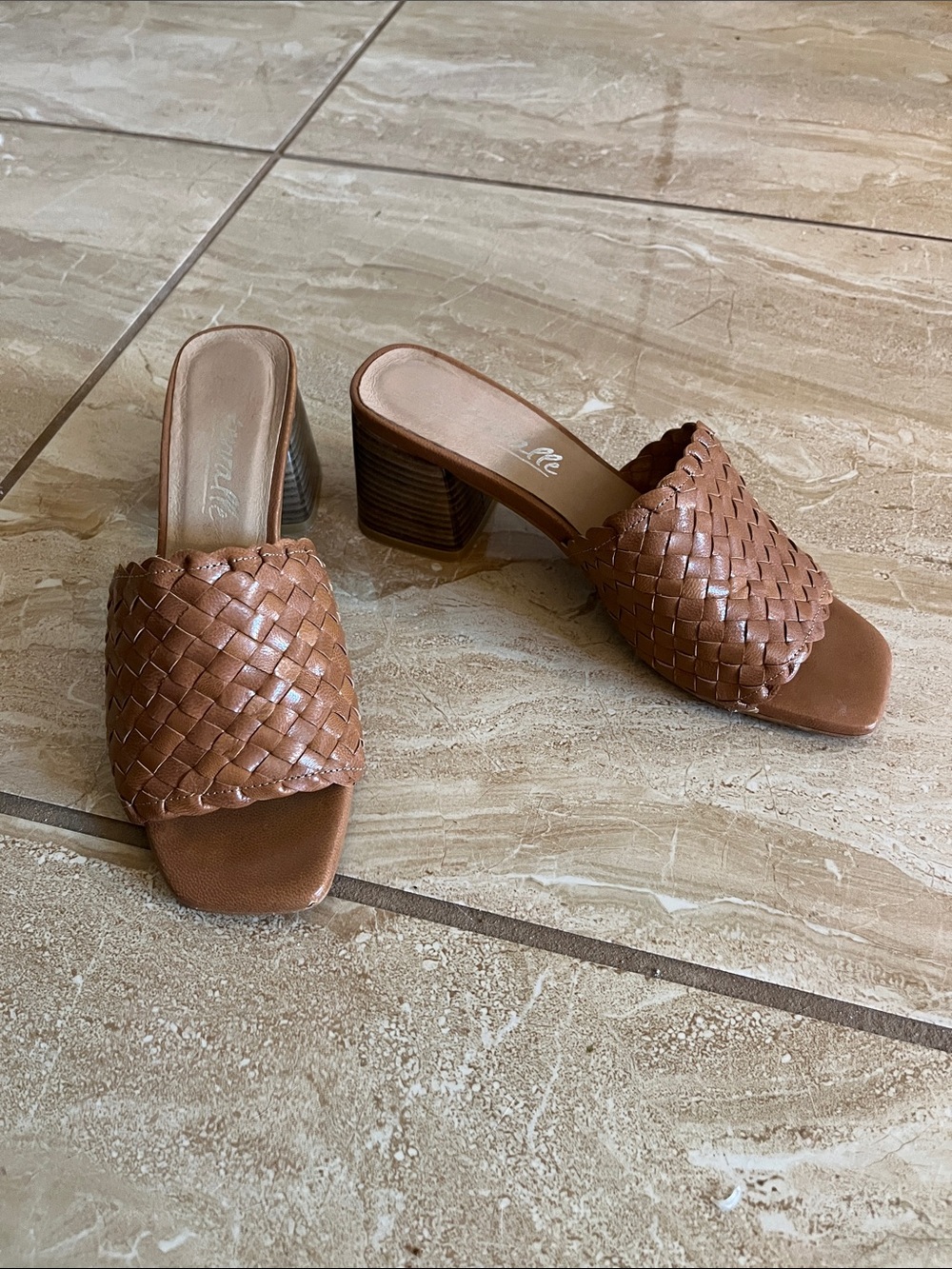 L'INTERVALLE Tan Woven Leather Block Heel Mules